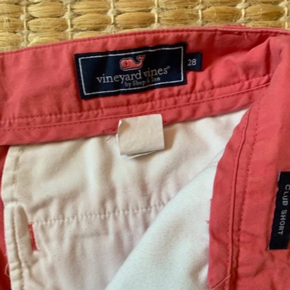 2/$40 Mens. Vineyard Vines. Shorts Waist